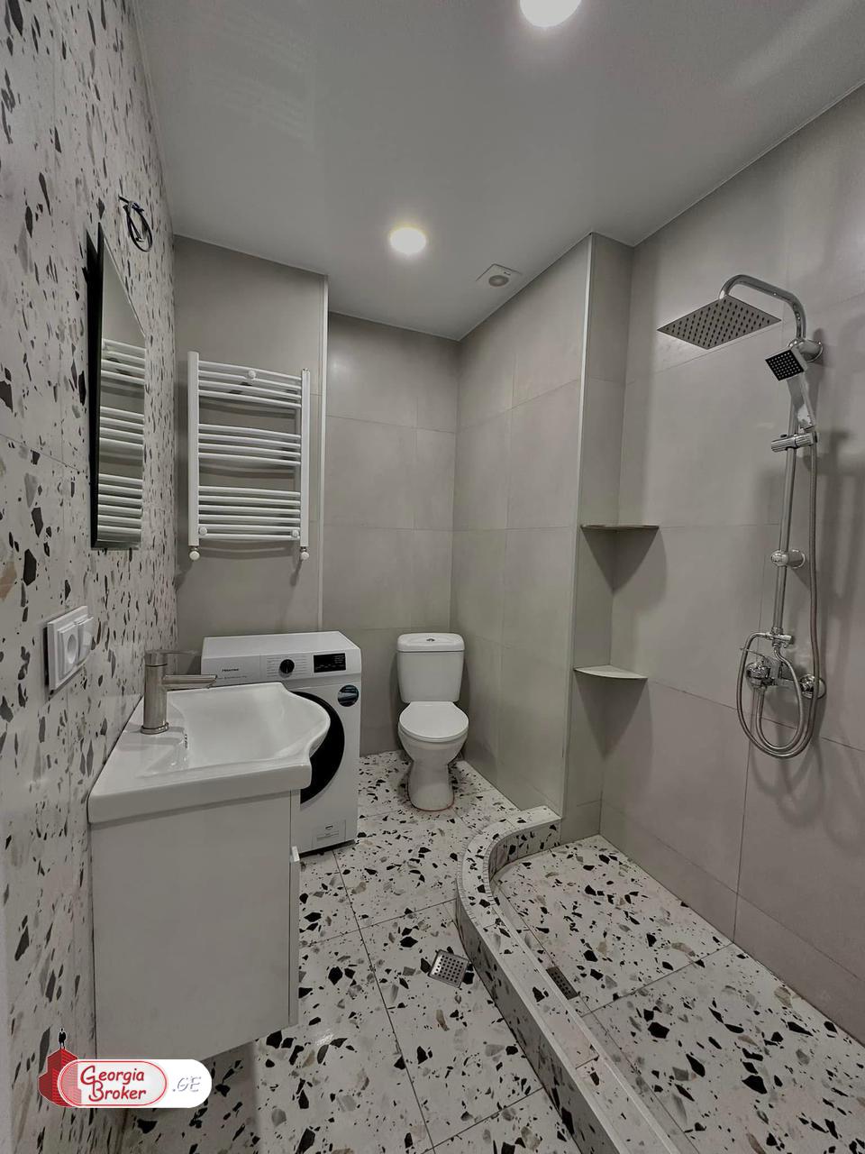 nearly repaired 3-room apartment for sale